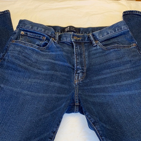 GAP Denim - Gap jeans size 34 x 30 Straight Mid Rise Medium Wash